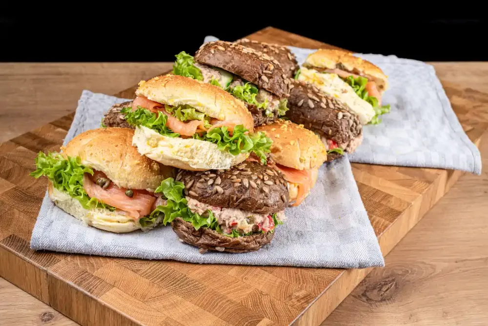 Vis Broodjesschaal - 10 Belegde Broodjes met Vis