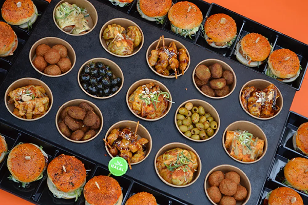 Party Halal Bites Plateau + 20 Halal Burgers