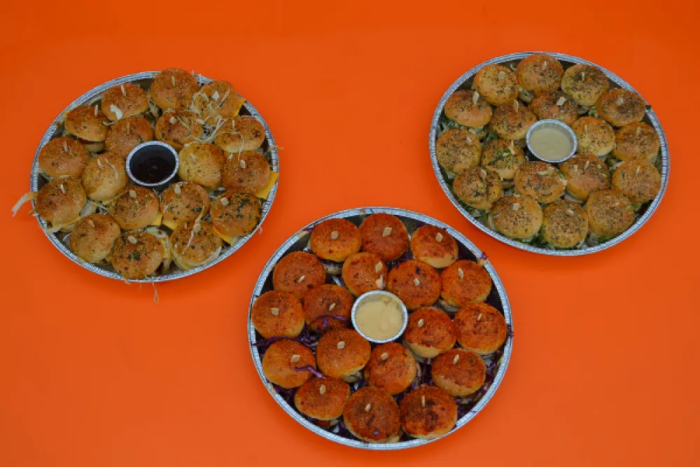 BurgerMania - 54 Mini Burgers